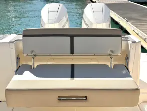 Thumbnail von Boston Whaler 330 Vantage