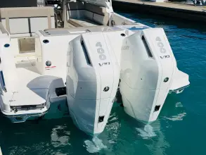 Thumbnail von Boston Whaler 330 Vantage