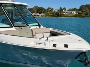 Thumbnail von Boston Whaler 330 Vantage