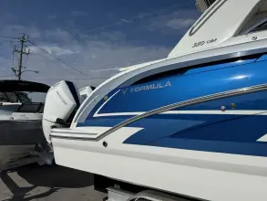 Thumbnail von Formula 350 Crossover Bowrider