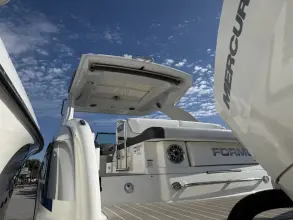 Thumbnail von Formula 350 Crossover Bowrider
