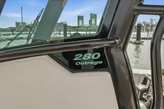 Thumbnail von Boston Whaler 280 Outrage