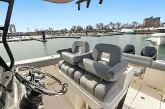Thumbnail von Boston Whaler 280 Outrage