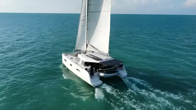 Nautitech 40 SEA HUGGER