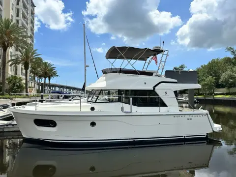 Beneteau Swift Trawler 35 Oceans Edge