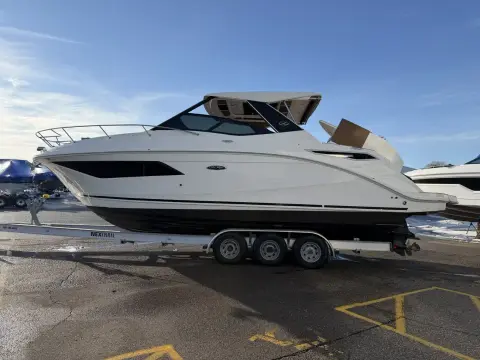 Sea Ray 320 Sundancer 