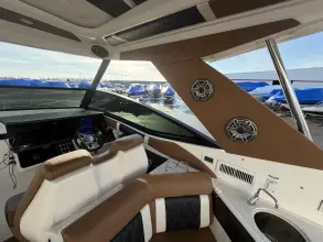 Thumbnail von Sea Ray 320 Sundancer