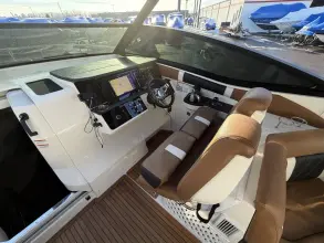 Thumbnail von Sea Ray 320 Sundancer