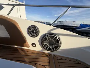 Thumbnail von Sea Ray 320 Sundancer