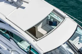 Thumbnail von Cruisers Yachts 50 Cantius