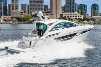 Thumbnail von Cruisers Yachts 50 Cantius