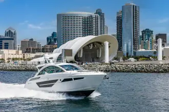 Thumbnail von Cruisers Yachts 50 Cantius