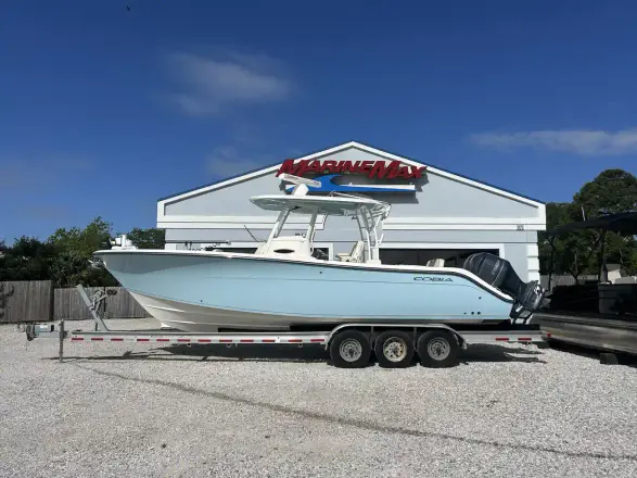 Cobia 301 CC
