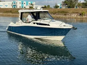 Thumbnail von Boston Whaler 325 Conquest