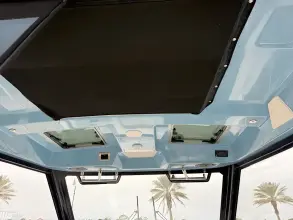 Thumbnail von Boston Whaler 325 Conquest