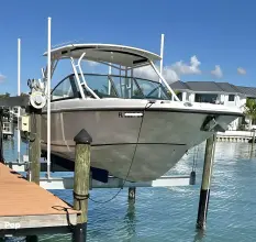 Thumbnail von Boston Whaler 270 Vantage