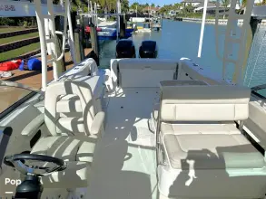 Thumbnail von Boston Whaler 270 Vantage