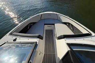 Thumbnail von Sea Ray SPX 210