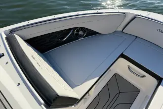 Thumbnail von Sea Ray SPX 210