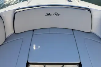 Thumbnail von Sea Ray SPX 210
