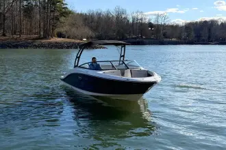 Thumbnail von Sea Ray SPX 210