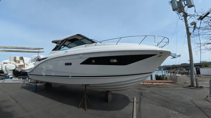 Sea Ray 320 Sundancer Outboard