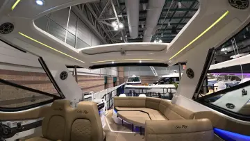 Thumbnail von Sea Ray 320 Sundancer Outboard