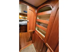 Thumbnail von Alden Yachts 49 Flybridge Express Cruiser Matriarch