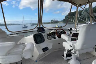 Thumbnail von Sea Ray 400 SEDAN BRIDGE