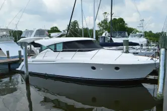 Tiara Yachts 39 Coupe Fesstivus
