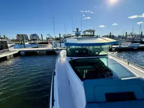 Thumbnail von Axopar 37 XC Cross Cabin Too Blue