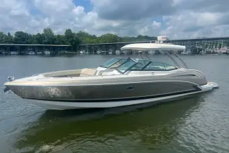 Formula 350 Crossover Bowrider