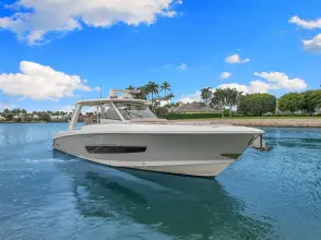 Thumbnail von Boston Whaler 420 Outrage