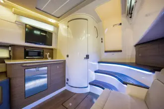 Thumbnail von Boston Whaler 420 Outrage