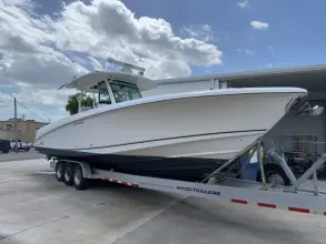 Boston Whaler 350 Outrage Boomer