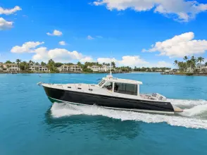 Thumbnail von MJM Yachts 43ZI