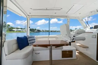 Thumbnail von MJM Yachts 43ZI
