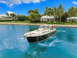 Thumbnail von MJM Yachts 43ZI