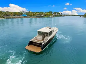 Thumbnail von MJM Yachts 43ZI