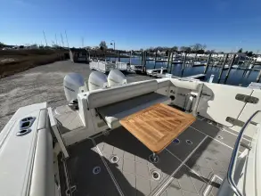 Thumbnail von Boston Whaler 380 Outrage