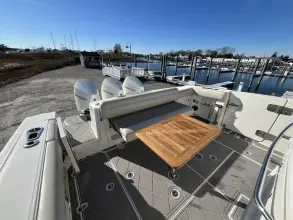 Thumbnail von Boston Whaler 380 Outrage