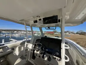 Thumbnail von Boston Whaler 380 Outrage