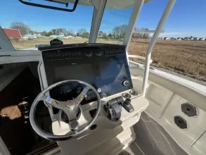 Thumbnail von Boston Whaler 380 Outrage