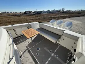 Thumbnail von Boston Whaler 380 Outrage