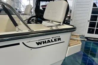 Thumbnail von Boston Whaler 170 Montauk
