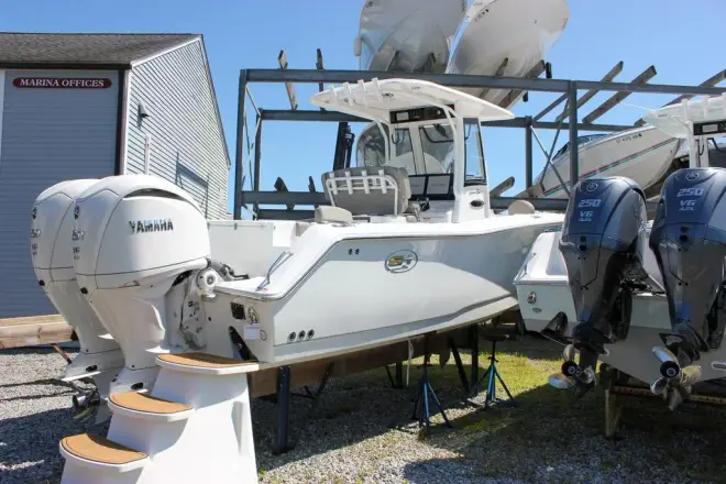 Sea Hunt Gamefish 27 FS