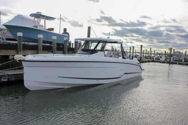Wellcraft 38 T-Top