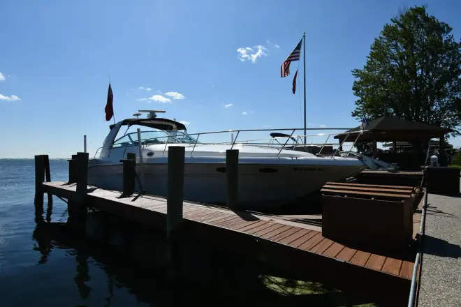 Sea Ray 400 Sundancer STORY TELLER