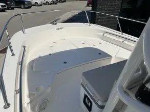 Thumbnail von Boston Whaler 210 Montauk