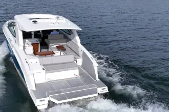 Thumbnail von Cruisers Yachts 38 GLS